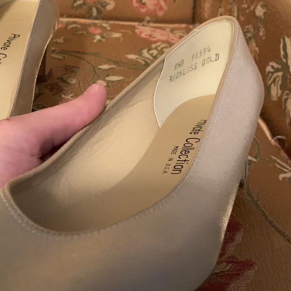 🤎Vintage gold block heels - Picture 4 of 4